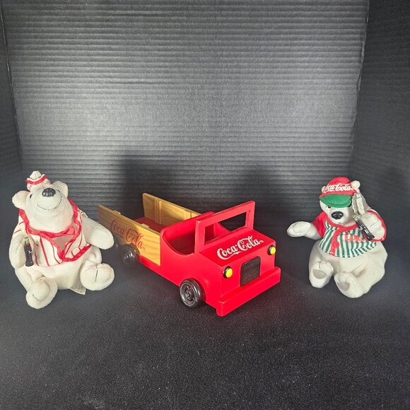 Vintage Red Wooden Coca Cola Truck With 2 White Coca Cola Bean Bag Plush Bears - Picture 9 of 11